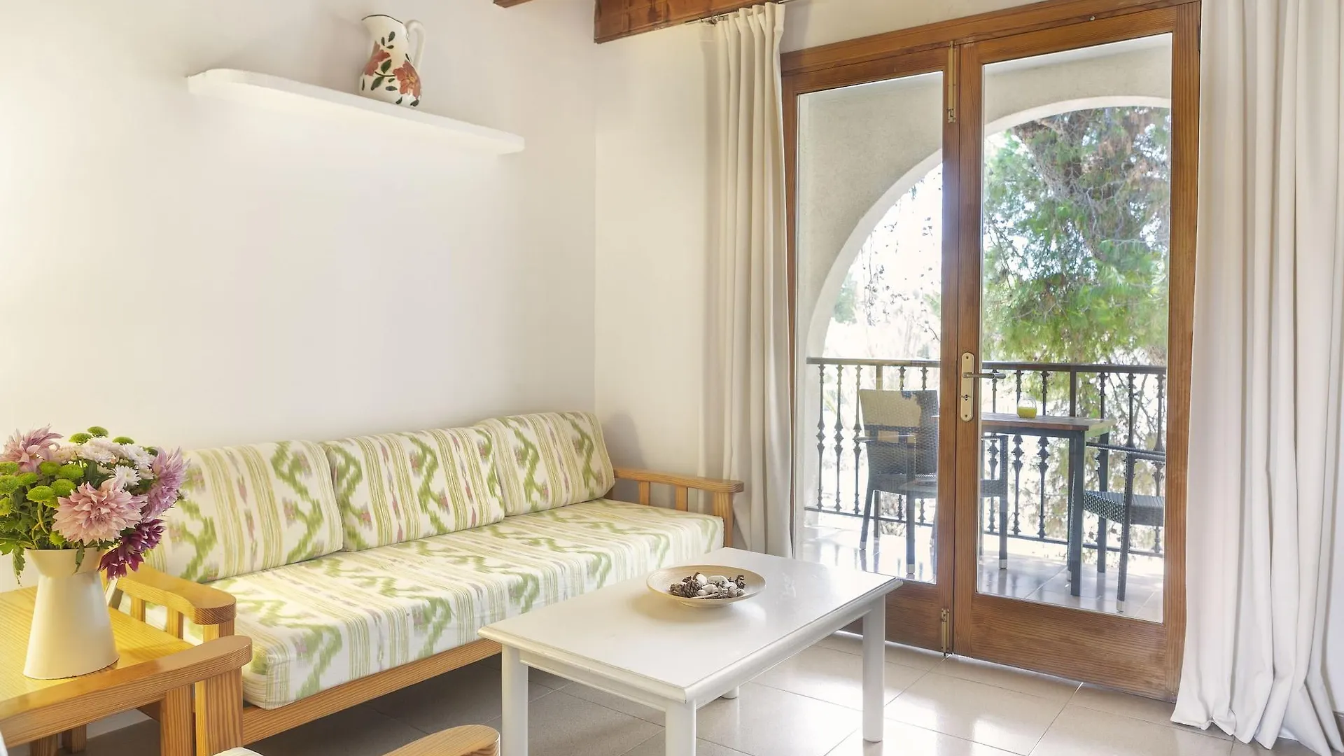 Es Baulo Petit Hotel Can Picafort  Aparthotel